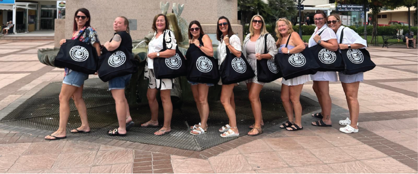 Lusty Waves Beach Bag – Your Go-To for Coastal Adventures & Everyday Errands